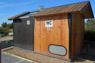 Toilettes sèches de la plage