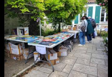 Bourse aux livres_Saint-Denis-d'Oléron